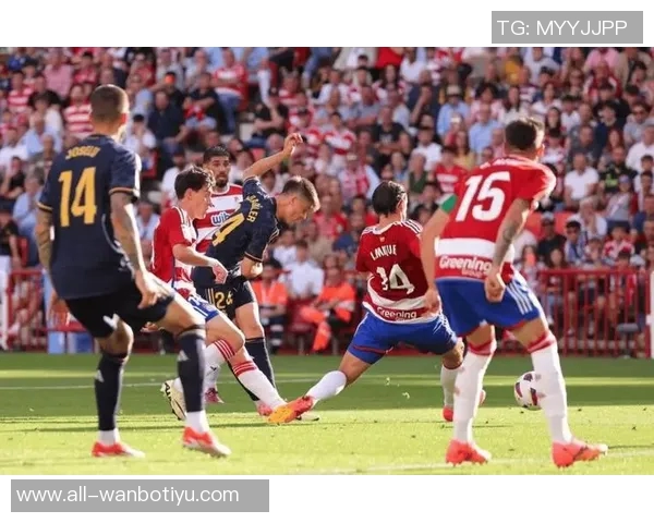 曼城与摩纳哥争夺法乙特鲁瓦18岁前锋德托贝特的转会机会